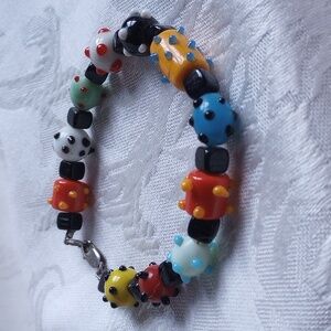 Colorful Art Glass Lampwork Nubby Bead 8in Bracelet